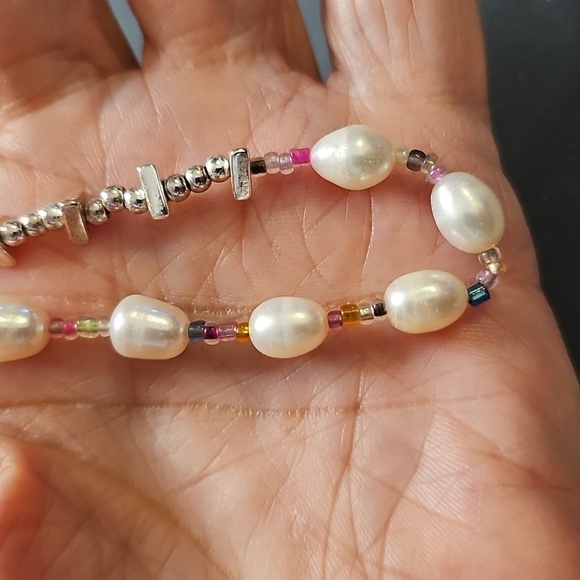 Elegant Pearl and Multicolor Beaded And Silver Necklace.About 17" Long - Picture 5 of 5